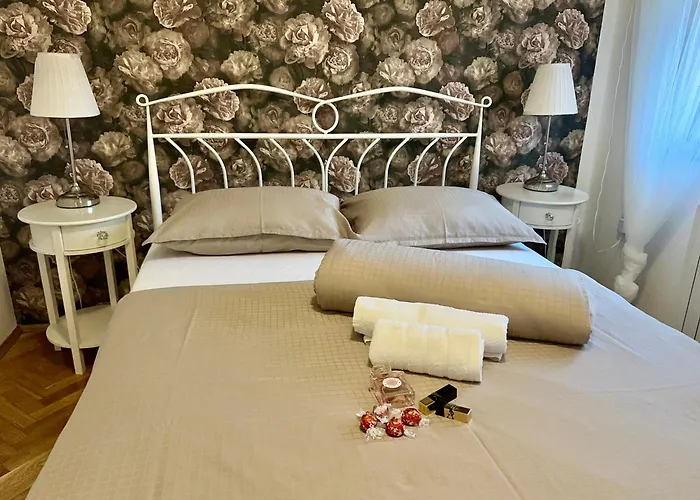 Apartments & Villa Tisno