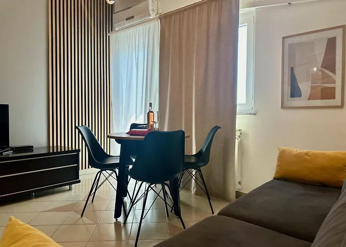 Apartments & Villa Tisno