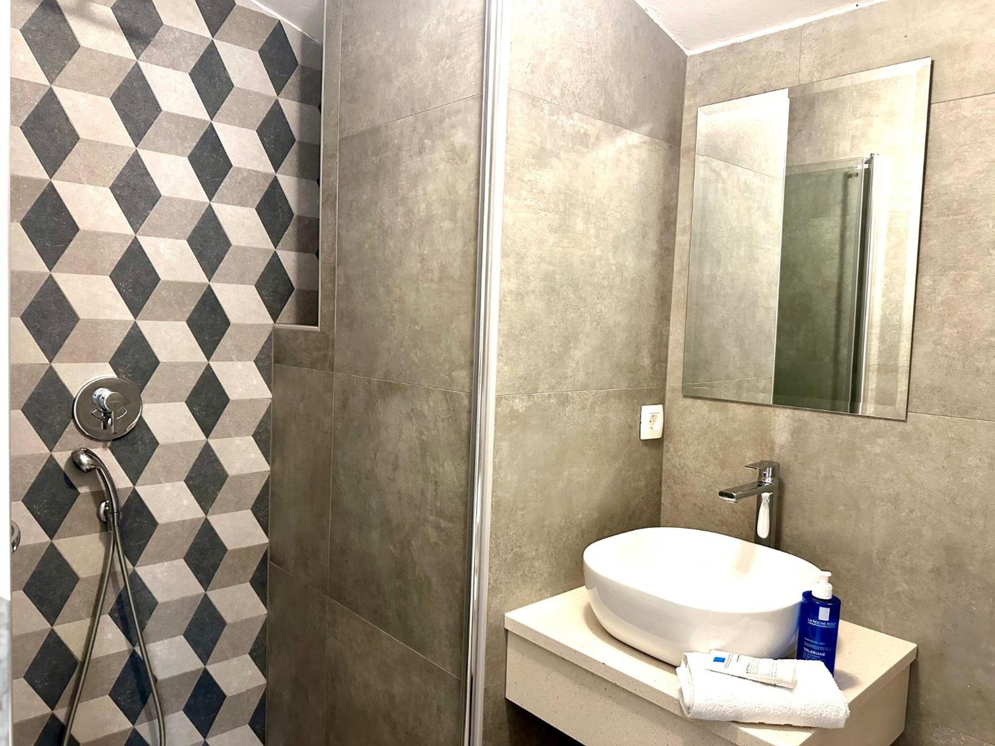 Apartment & Tisno Obrovac